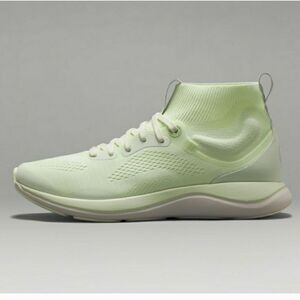 NWT WOMENS LULULEMON CHARGEFEEL MID WORKOUT SHOE, SIZE 8.5